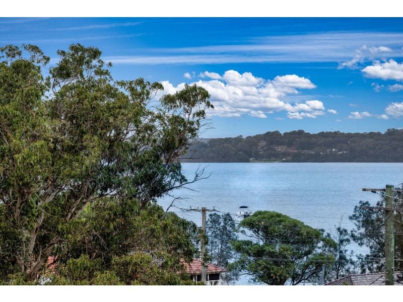 228/4 Howard Street, Warners Bay NSW 2282