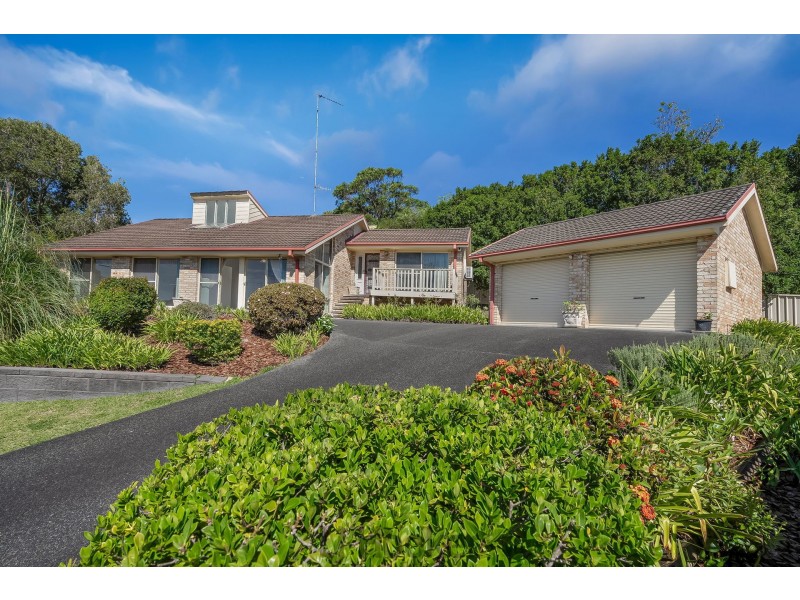 4 Calgarth Court, Lakelands NSW 2282