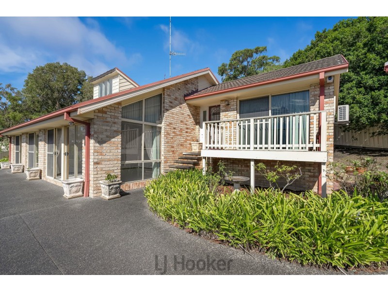 4 Calgarth Court, Lakelands NSW 2282