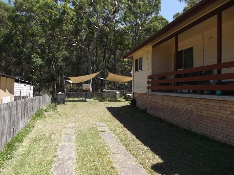 37 Willai Street, Bolton Point NSW 2283