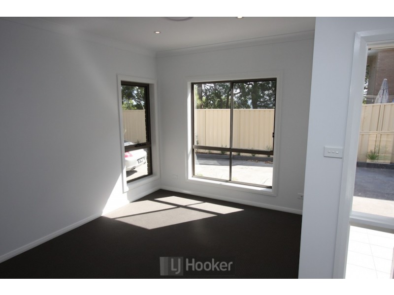 3/8 Bayview Street, Warners Bay NSW 2282
