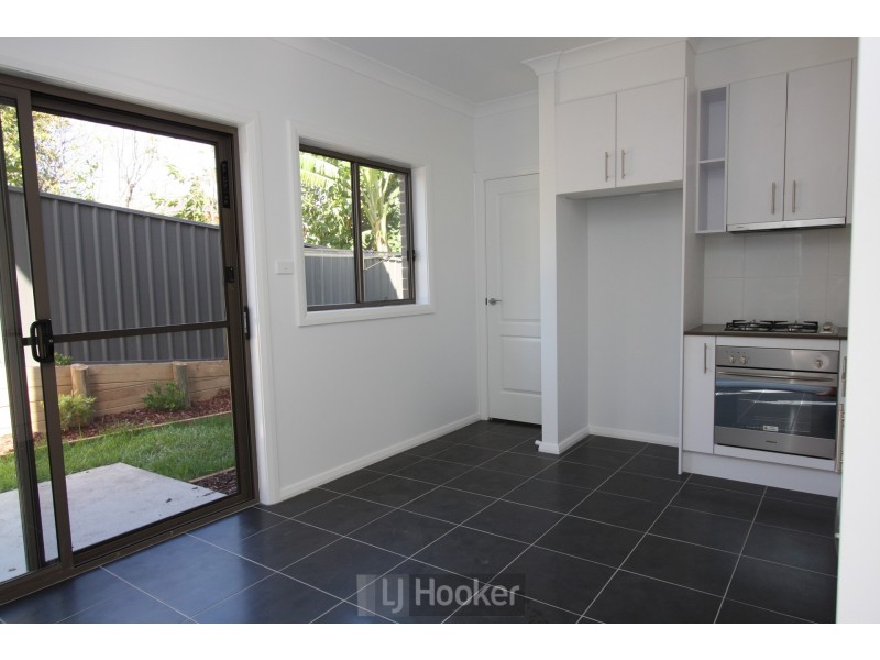 3/8 Bayview Street, Warners Bay NSW 2282