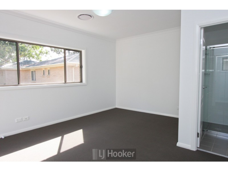 3/8 Bayview Street, Warners Bay NSW 2282