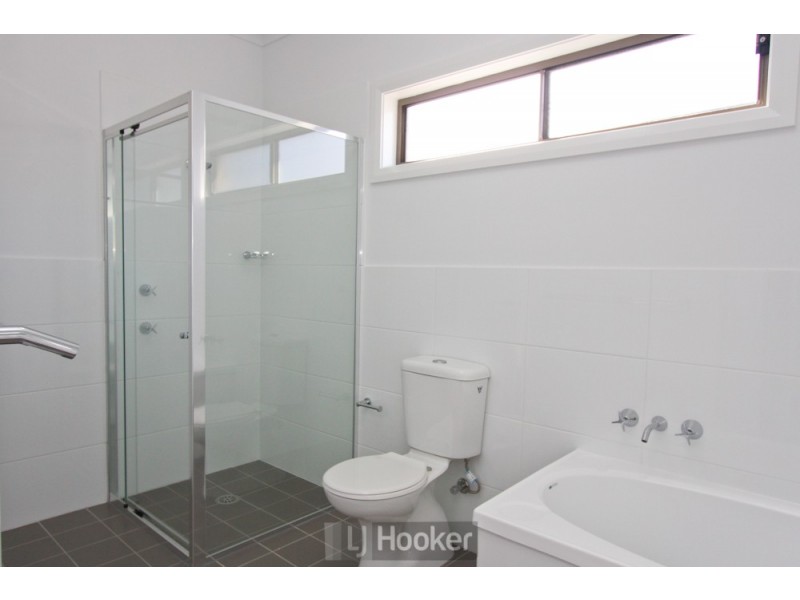 3/8 Bayview Street, Warners Bay NSW 2282