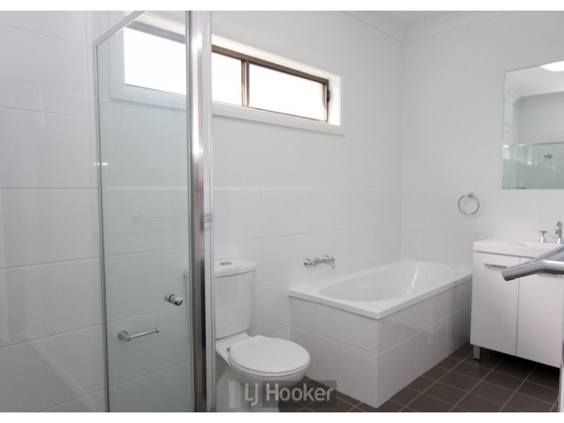 3/8 Bayview Street, Warners Bay NSW 2282