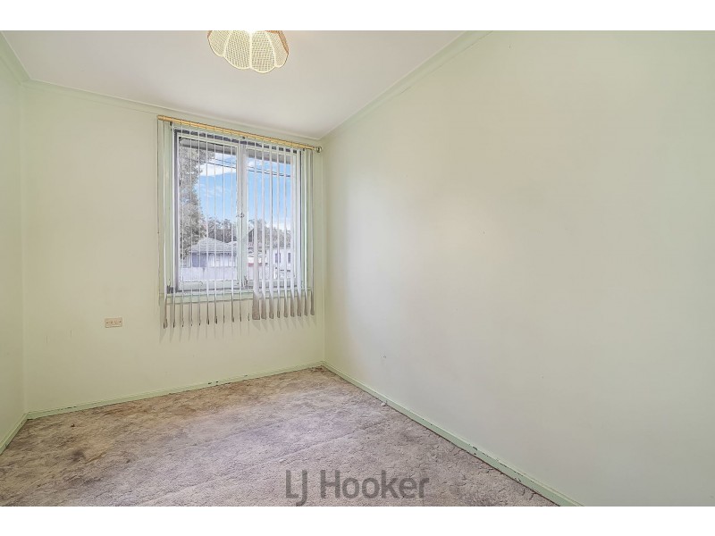 68 Coral Crescent, Gateshead NSW 2290