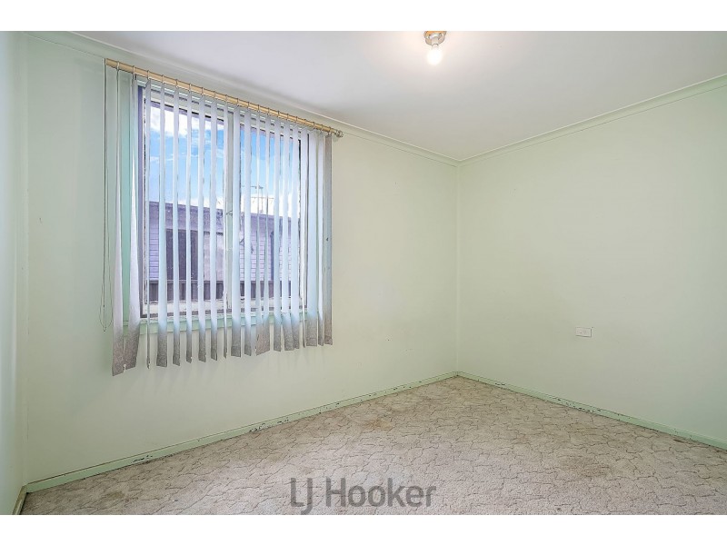 68 Coral Crescent, Gateshead NSW 2290