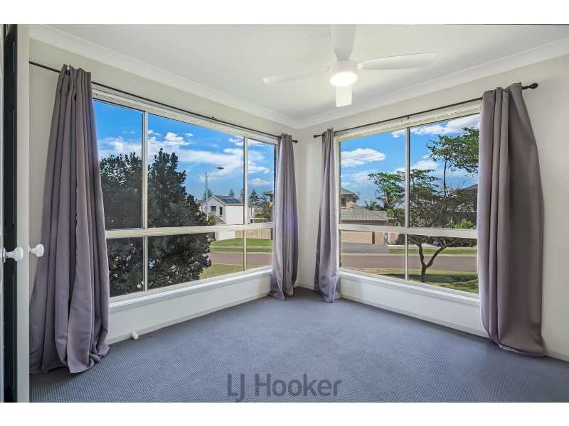 67 Geraldton Drive, Redhead NSW 2290