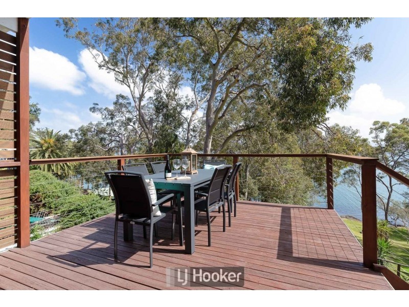 106 Beach Road, Wangi Wangi NSW 2267