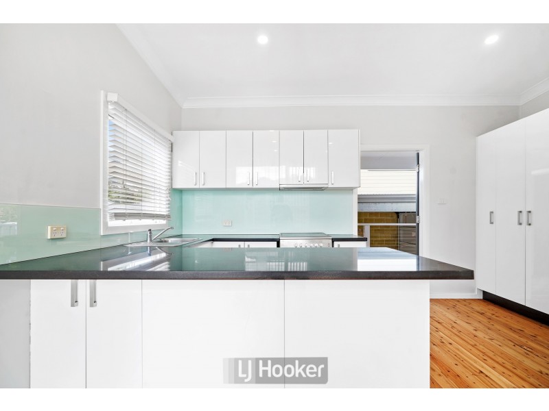 28 Warners Bay Road, Warners Bay NSW 2282