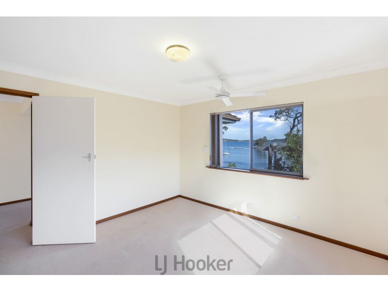 374 Skye Point Road, Coal Point NSW 2283