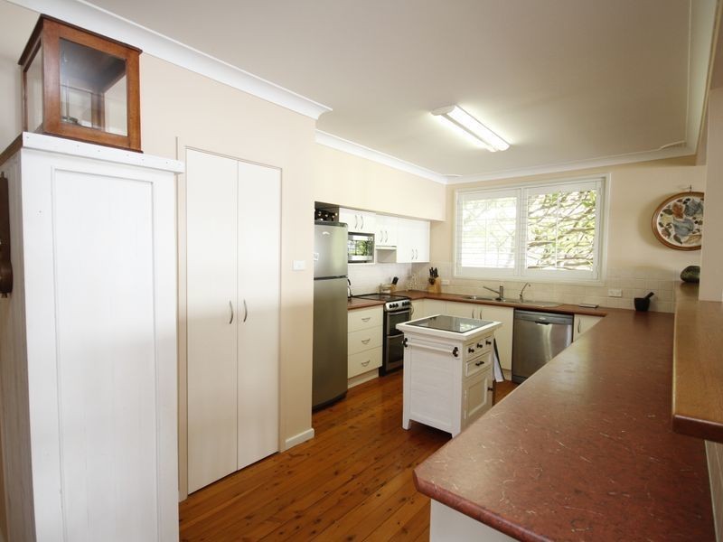 59 Fishing Point Road, Fishing Point NSW 2283