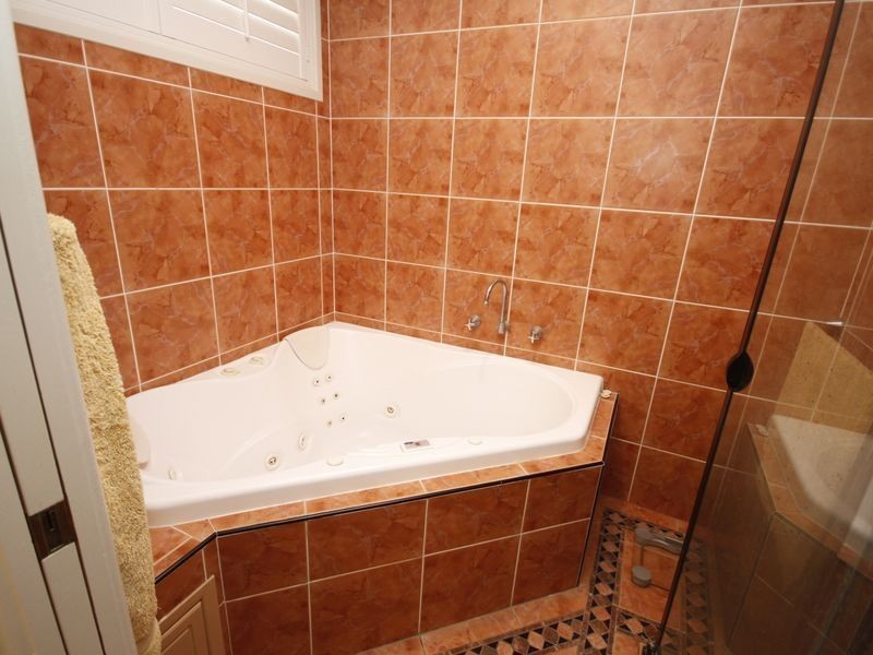 59 Fishing Point Road, Fishing Point NSW 2283