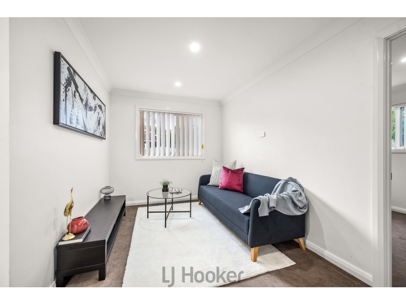 2/212 Warners Bay Road, Mount Hutton NSW 2290