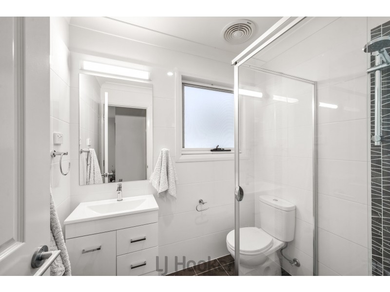 2/212 Warners Bay Road, Mount Hutton NSW 2290