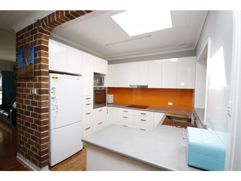 6 Roath Street, Cardiff NSW 2285