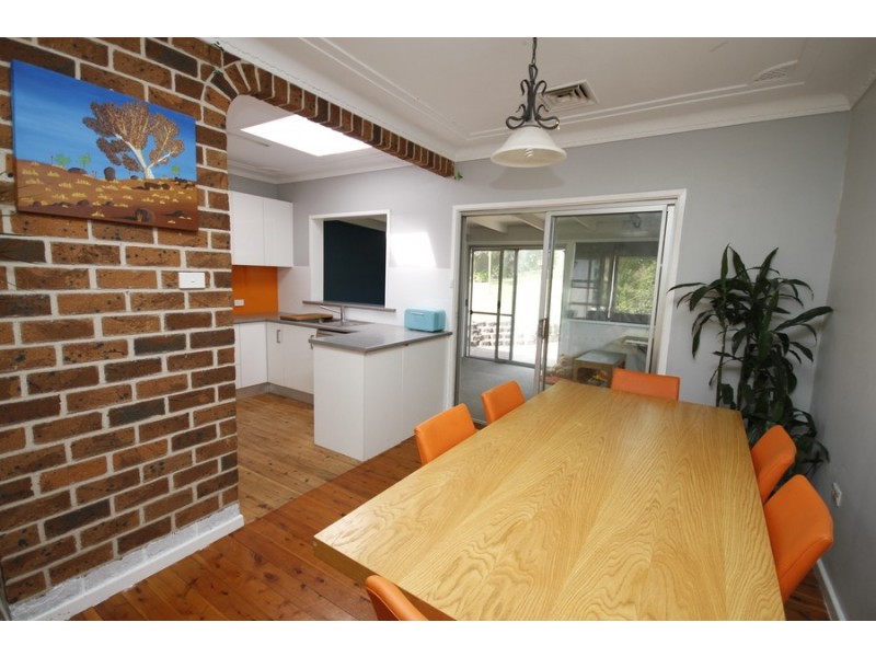 6 Roath Street, Cardiff NSW 2285