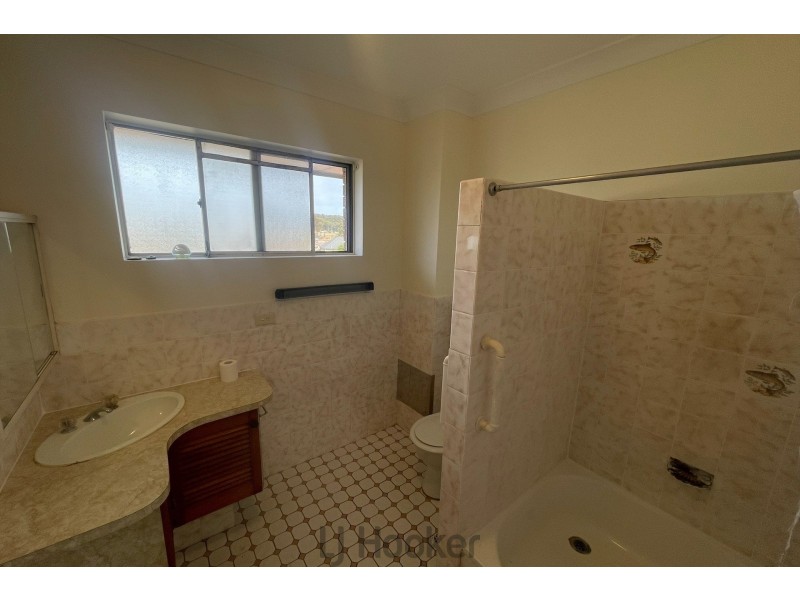 3/4 Shereline Avenue, Jesmond NSW 2299