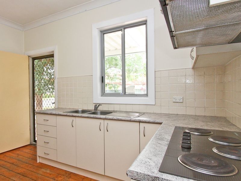 3 Warners Bay Road, Warners Bay NSW 2282