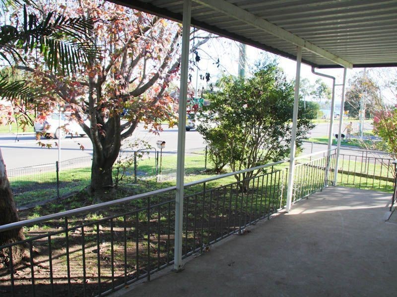 3 Warners Bay Road, Warners Bay NSW 2282