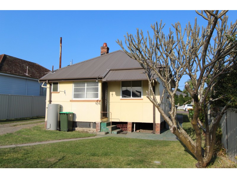 11 Robb Street, Belmont NSW 2280
