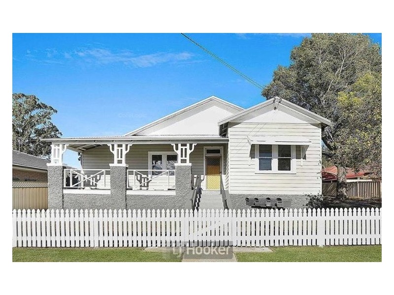 2/243 Maitland Road, Cessnock NSW 2325