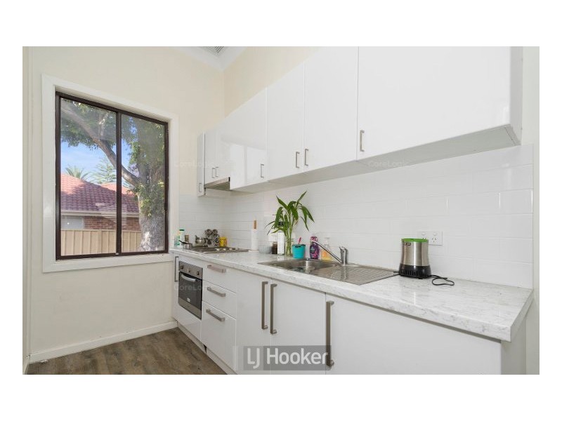 2/243 Maitland Road, Cessnock NSW 2325