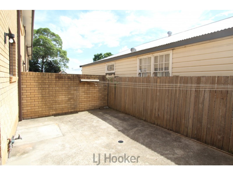 2/31 William Street, East Maitland NSW 2323