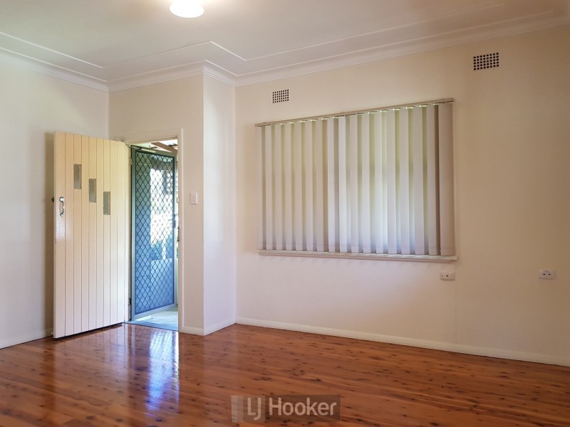 2 Fourth Street, Booragul NSW 2284