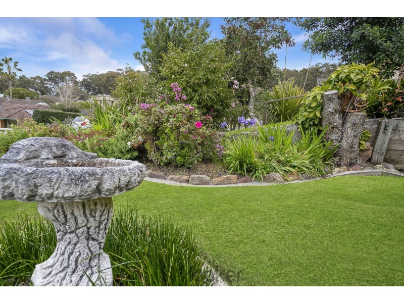 2/4 Deal Street, Mount Hutton NSW 2290