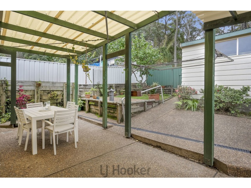 2/4 Deal Street, Mount Hutton NSW 2290