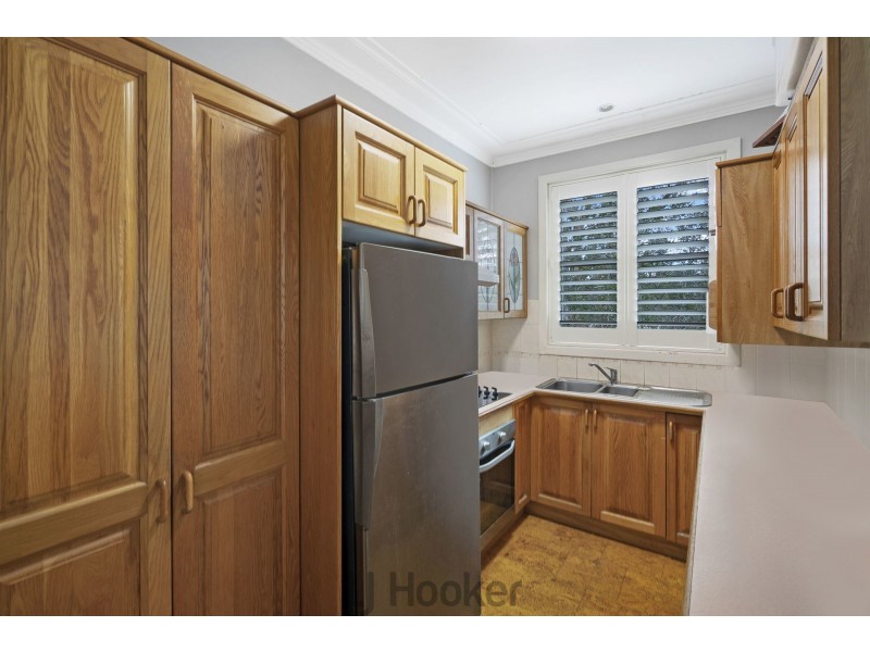 16 Hallvert Crescent, Charlestown NSW 2290