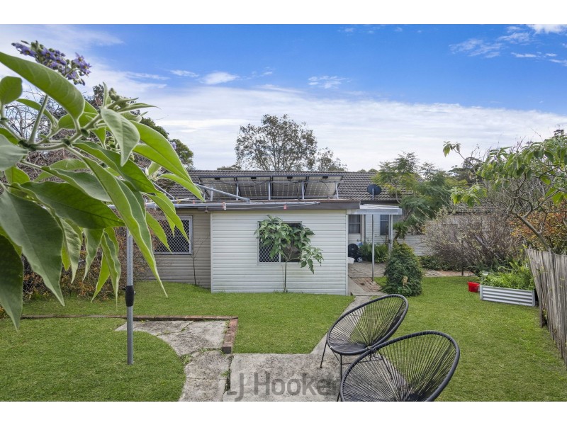 16 Hallvert Crescent, Charlestown NSW 2290