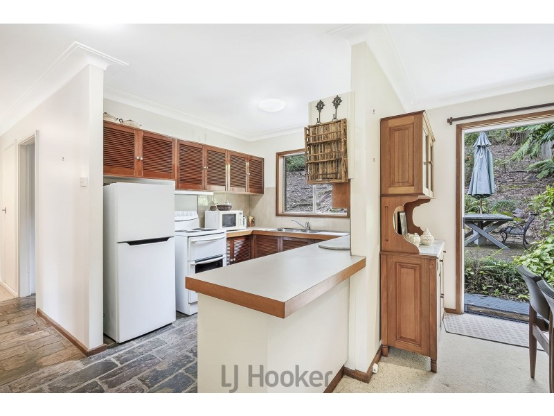 6 Simpson Street, Valentine NSW 2280