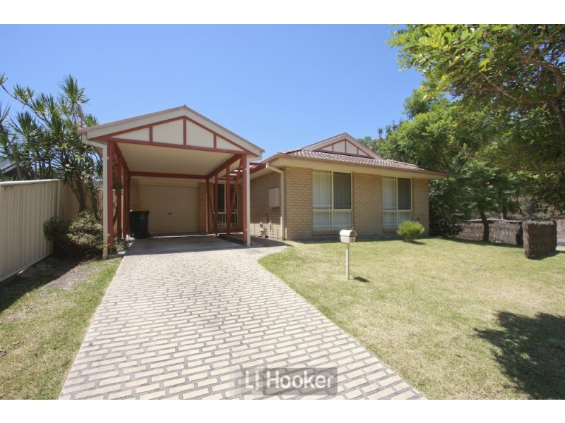 2 Gleeson Crescent, Eleebana NSW 2282