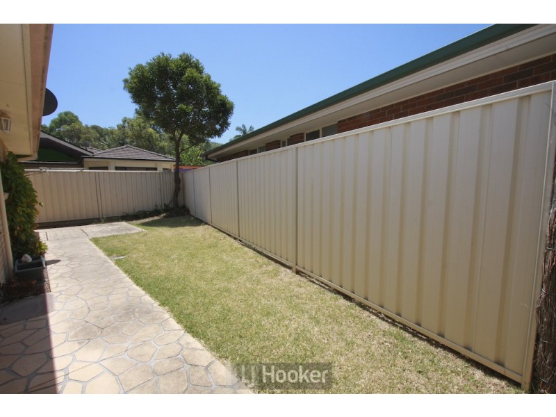 2 Gleeson Crescent, Eleebana NSW 2282