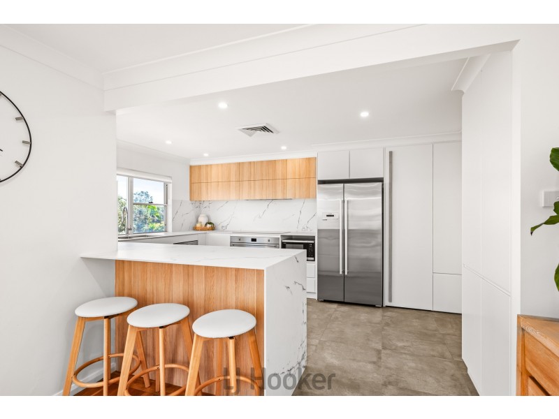 27 Cowlishaw Street, Redhead NSW 2290