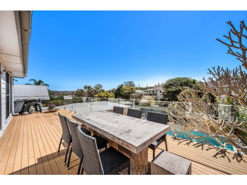 27 Cowlishaw Street, Redhead NSW 2290