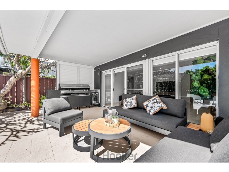 27 Cowlishaw Street, Redhead NSW 2290