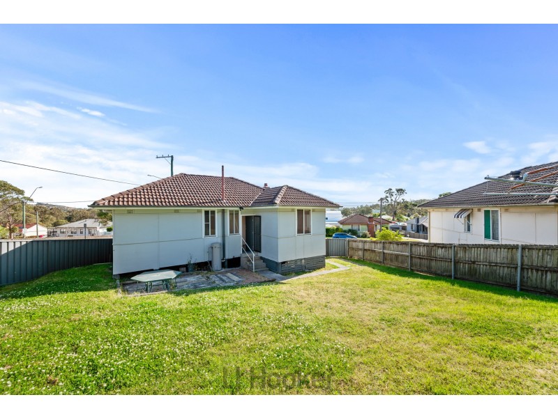 302 Lake Road, Glendale NSW 2285