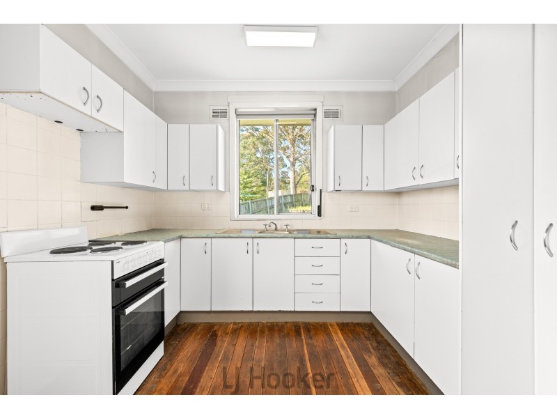 302 Lake Road, Glendale NSW 2285