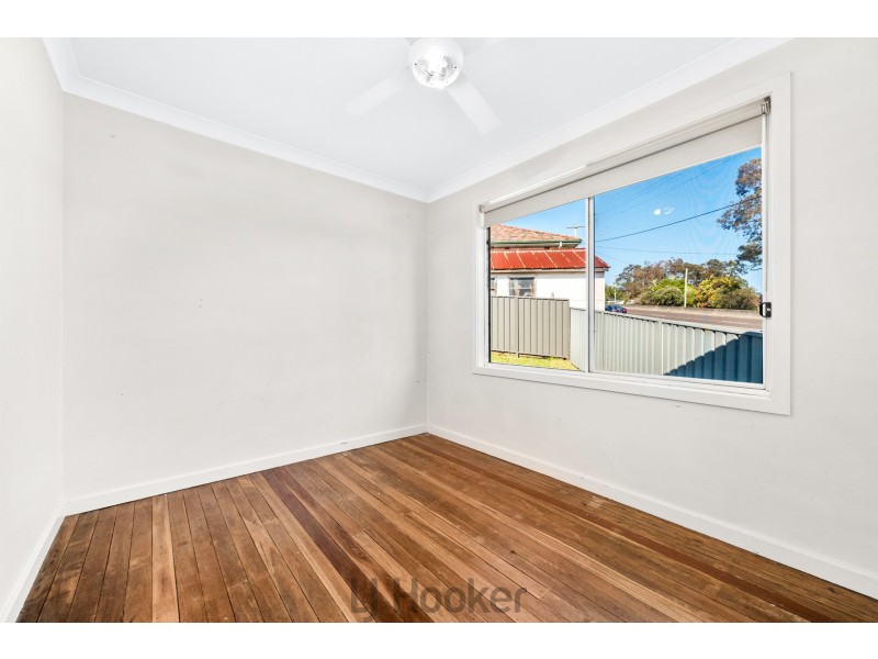 302 Lake Road, Glendale NSW 2285
