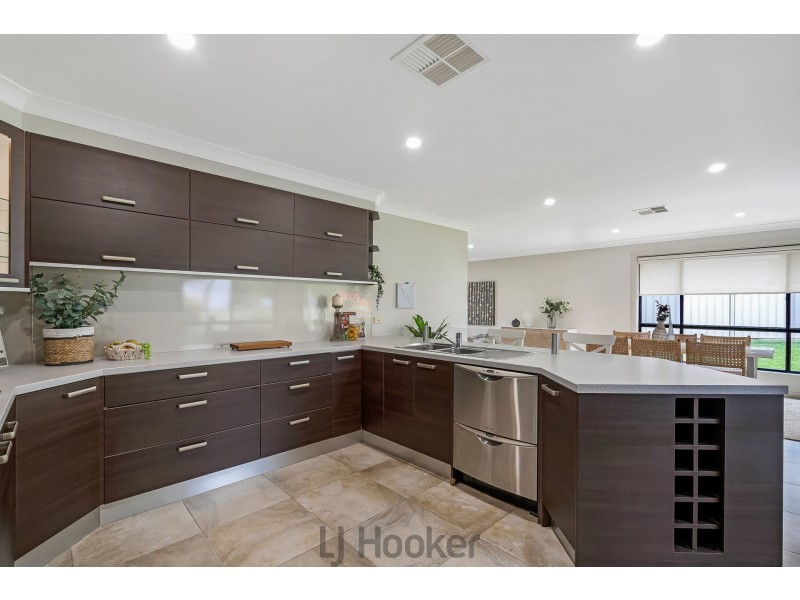 10 Peachwood Close, Warners Bay NSW 2282