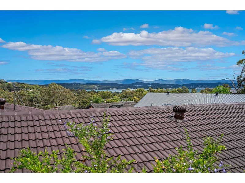 5 Orlando Close, Eleebana NSW 2282