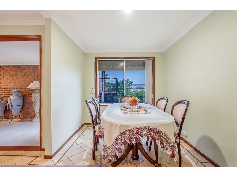 5 Orlando Close, Eleebana NSW 2282