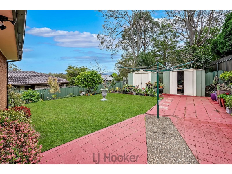 5 Orlando Close, Eleebana NSW 2282