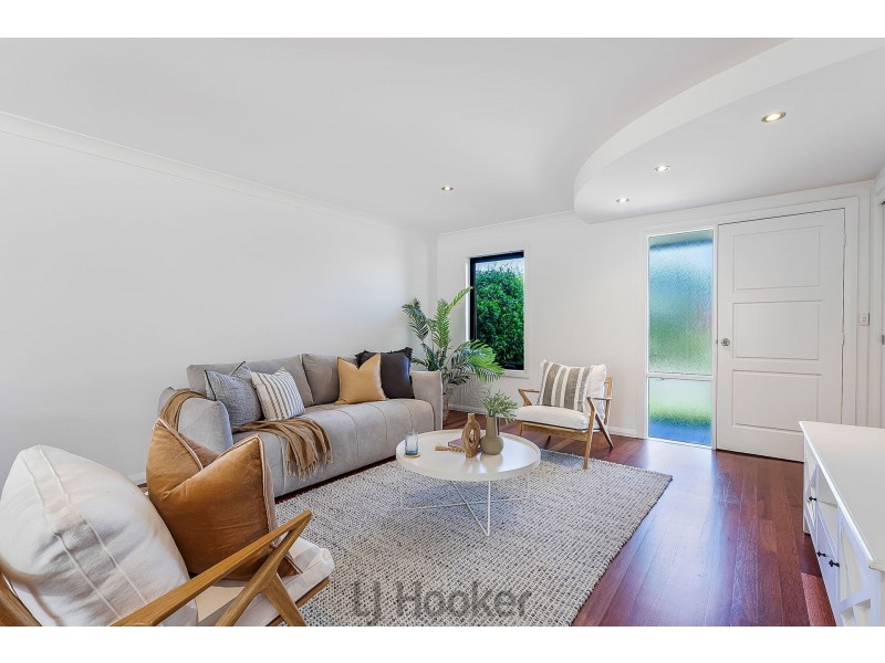 1/18 Geraldton Drive, Redhead NSW 2290