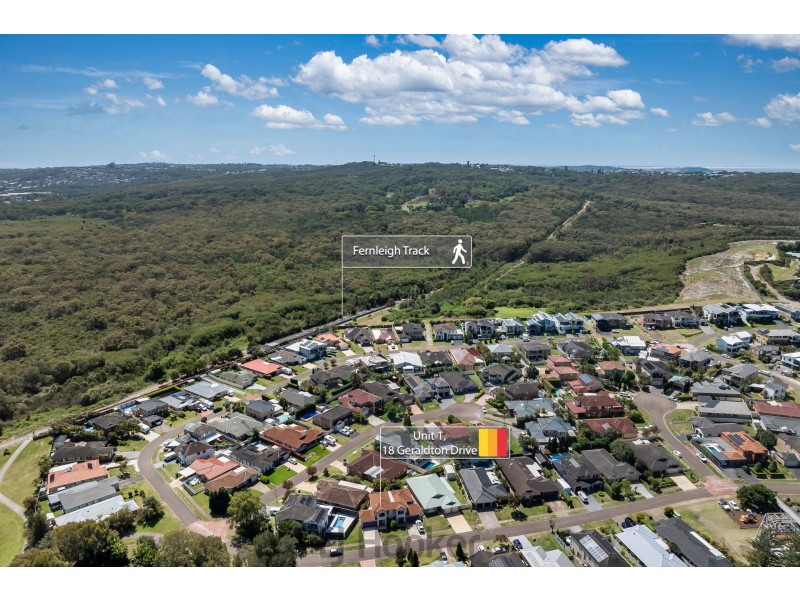 1/18 Geraldton Drive, Redhead NSW 2290