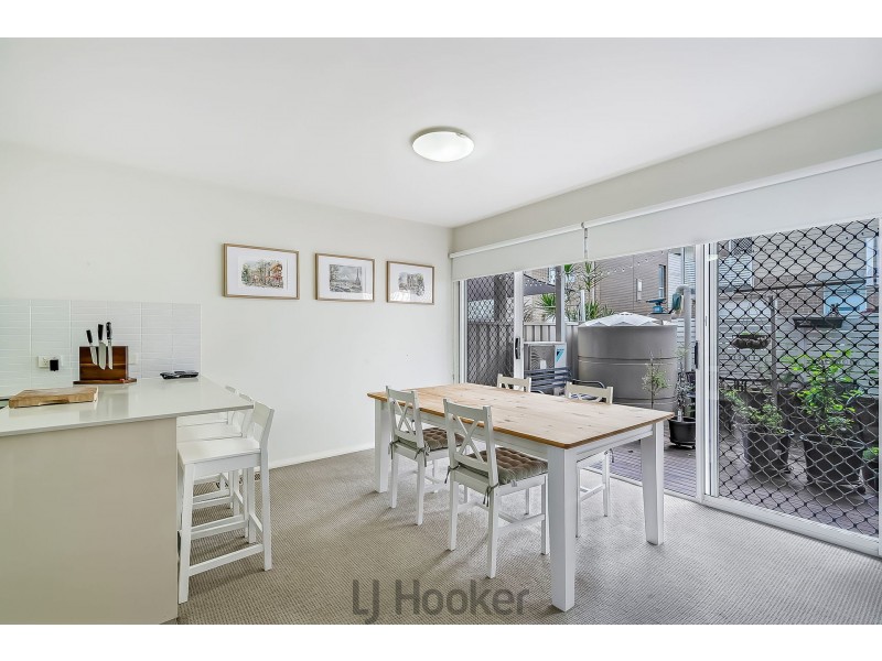 28/4 Langdon Way, Mount Hutton NSW 2290