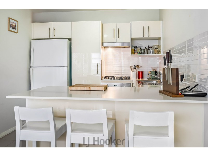 28/4 Langdon Way, Mount Hutton NSW 2290